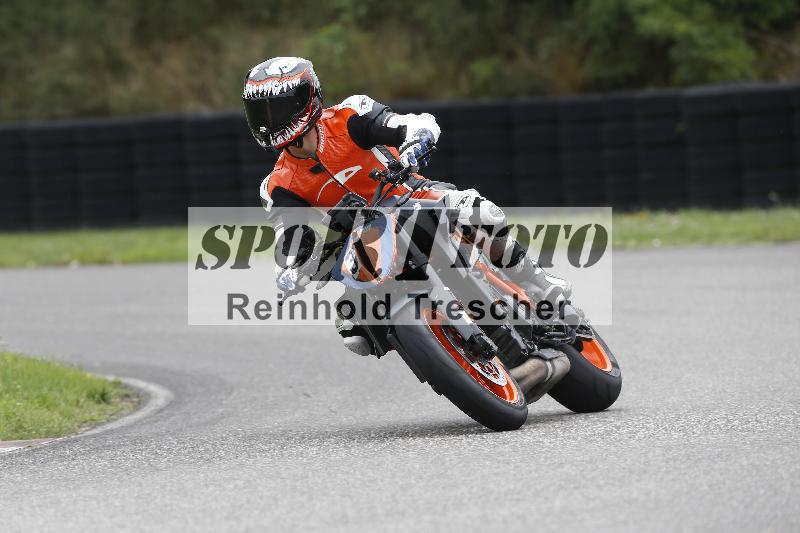 Archiv-2025/37 28.07.2025 Dunlop Ride und Test Day ADR/Einsteiger gruen/3